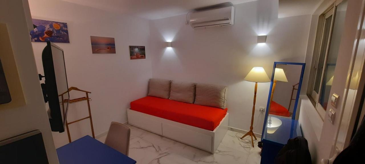 Taratsaki Apartment เอเธนส์ ภายนอก รูปภาพ